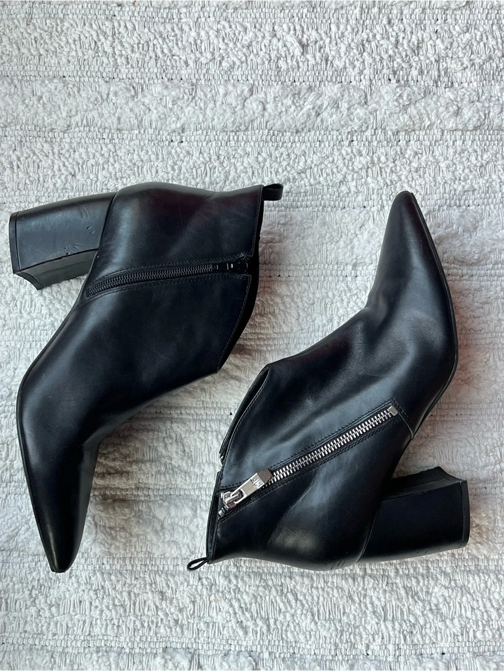 Marc Fisher Black Leather  Pointed Toe Ankle Boot Booties Zipper High Heel 10